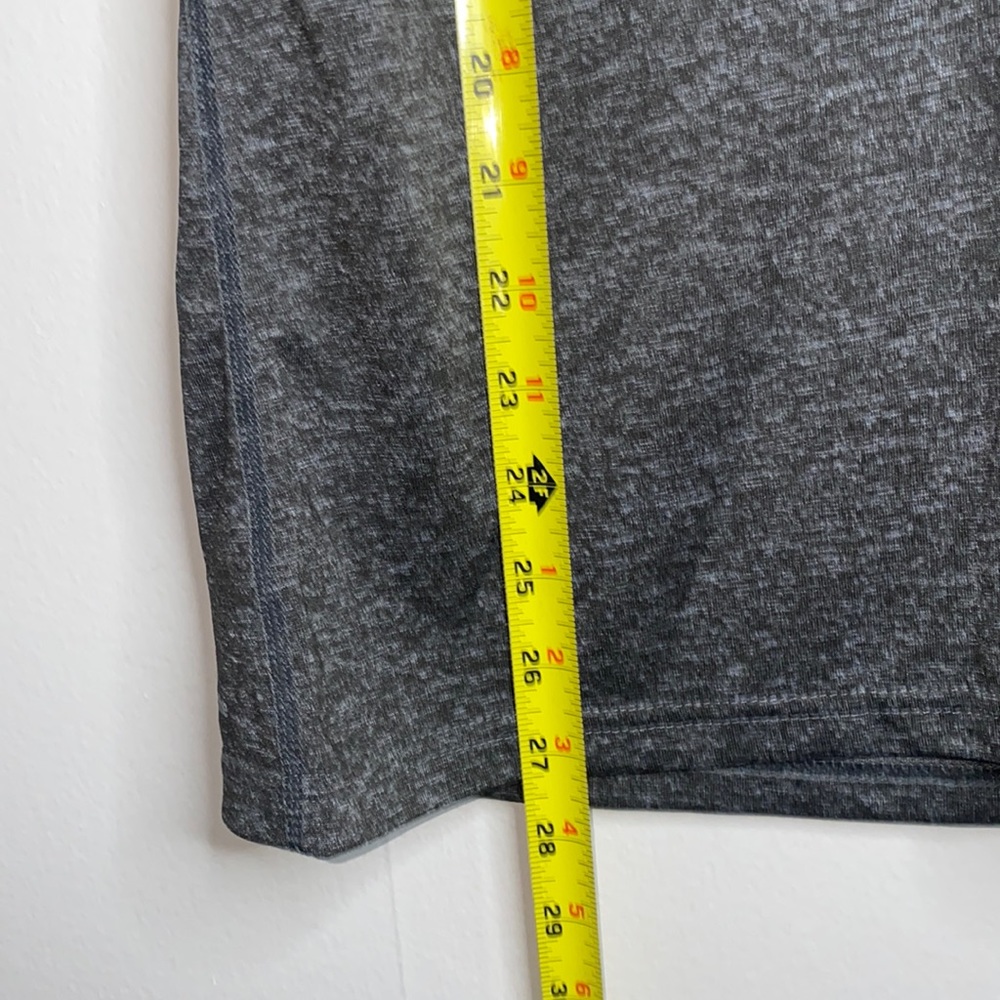 🪼NWT Adidas Grey tee! - Picture 4 of 8